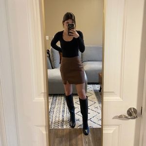 Abercrombie XS Mini Skirt